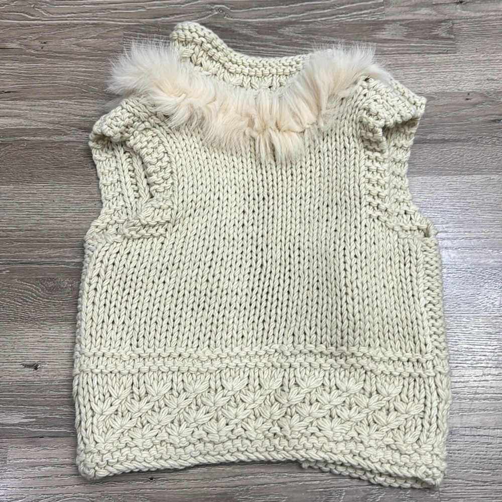 NWOT sweater vest - Picture 4 of 4